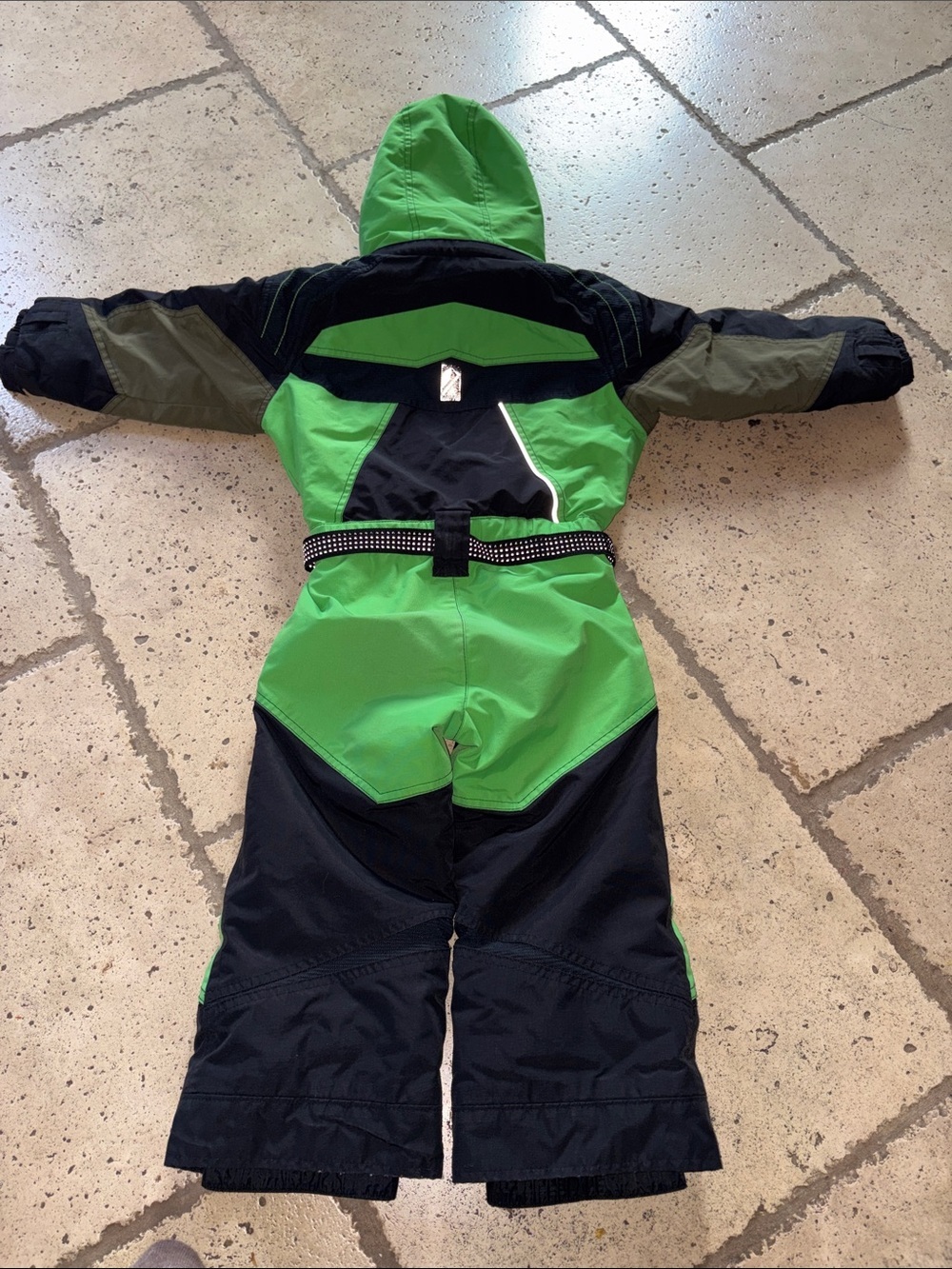 Obermeyer Kids' Extreme Explorer One-Piece Snowsuit 4 Gently Loved - Picture 9 of 13